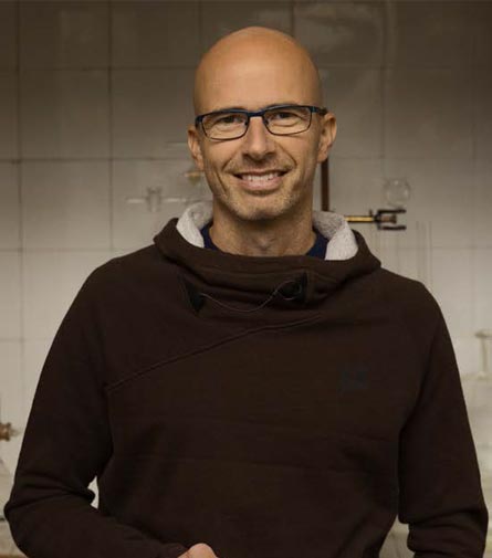 ConScienceAB: Boosting Micro and Nanofabrication for Academic and Industrial R&D