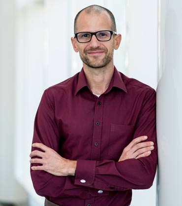 Dr. Yves Gorat Stommel